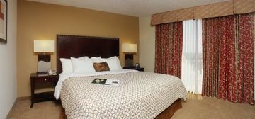 EMBASSY SUITES DALLAS MARKET3