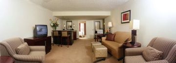 EMBASSY SUITES DALLAS MARKET2