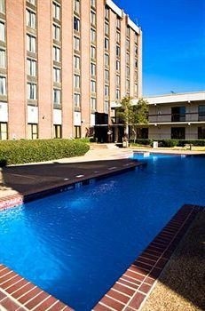 MCM ELEGANTE HOTEL AND SUITES3