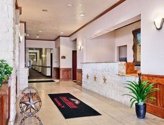 HOWARD JOHNSON FREDERICKSBURG-HILL COUNTRY0
