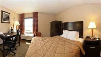 COMFORT INN HWY. 290/NW4