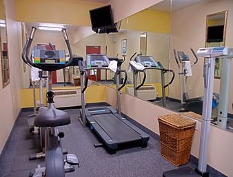 SUPER 8 IRVING DFW APT NORTH4