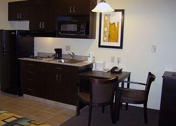 SUBURBAN EXTENDED STAY HOTEL LONGVIEW1