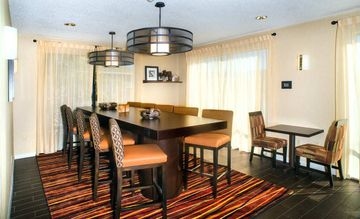 HAMPTON INN ON THE LAKE3