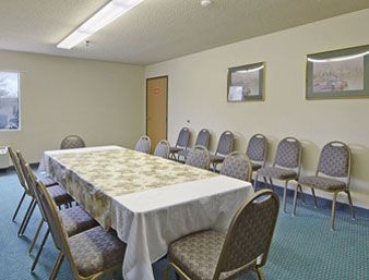 Super 8 Pasadena Tx2