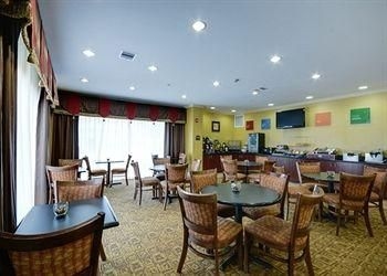 Comfort Suites Pearland - South Houston1