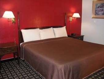KNIGHTS INN SLATON3