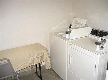 Americas Best Value Inn & Suites4