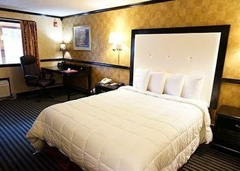 ECONO LODGE MONTPELIER2