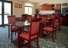 COMFORT INN & SUITES2