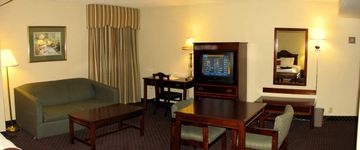 HAMPTON INN SOUTH HILL1