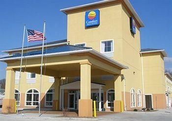 COMFORT INN & SUITES CHESAPEAKE1