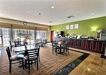 SLEEP INN EMPORIA3