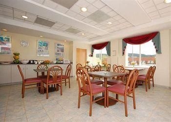 SLEEP INN LYNCHBURG3
