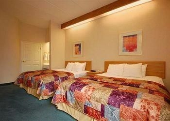 SLEEP INN LYNCHBURG1