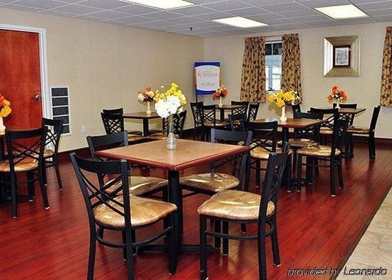 COMFORT INN BURKEVILLE2