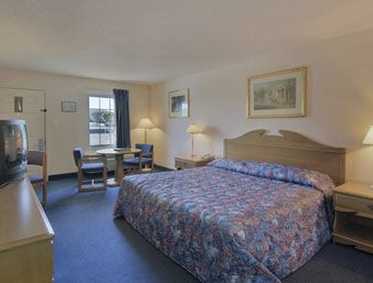 HOWARD HOHNSON EXPRESS INN2