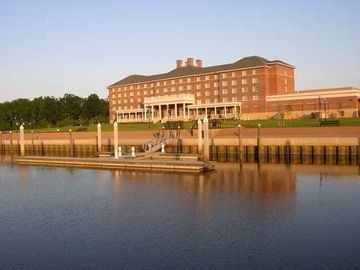 HILTON GARDEN INN SUFFOLK RIVE0