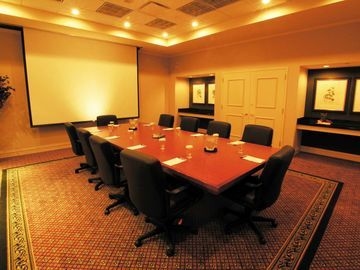 HILTON GARDEN INN SUFFOLK RIVE3