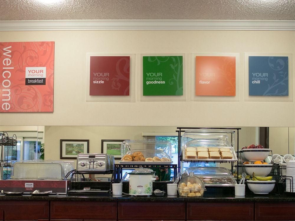COMFORT INN LACEY2