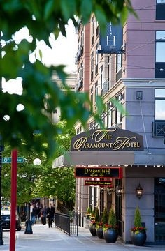 Paramount1