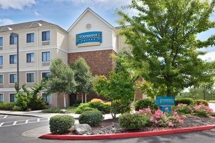 STAYBRIDGE SUITES VANCOUVER-PO1