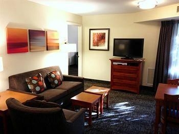 STAYBRIDGE SUITES VANCOUVER-PO4