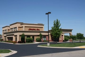 HAMPTON INN ELKHORN0