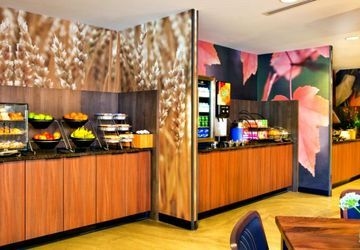 FAIRFIELD INN & SUITES MILWAUKEE DOWNTOWN4