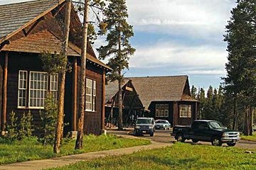 ECONO LODGE RIVER FALLS2