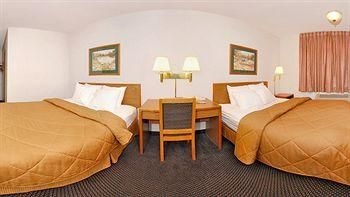 COMFORT INN STURGEON BAY3