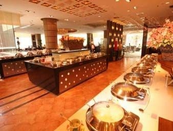 Ramada Plaza3