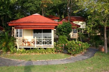 Mutiara Burau Bay0