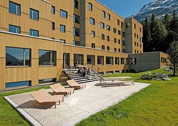 Youth Hostel0