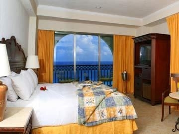 GR Solaris Cancun2