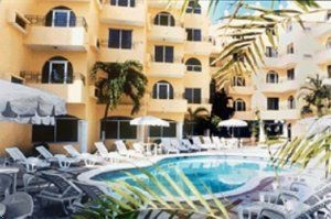 Ramada Cancun2