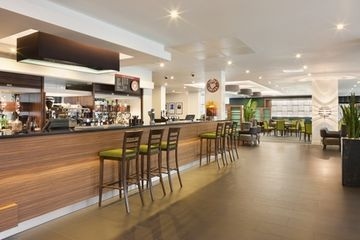 Holiday Inn Express T54