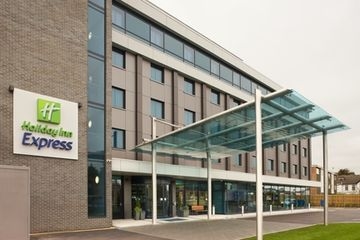 Holiday Inn Express T52