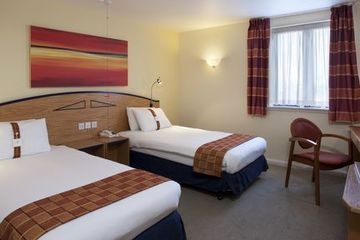 Holiday Inn Express - Dartfordbridge1