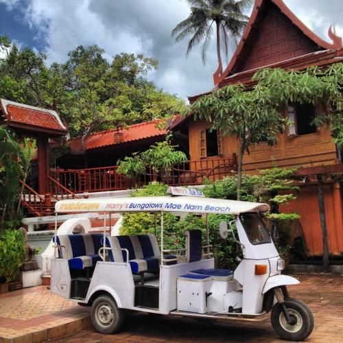 แฮร์รี่ บังกะโล แอนด์ เรสเทอรองต์ (Harry's bungalow & Restaurant)1