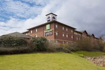 HOLIDAY INN EXPRESS0