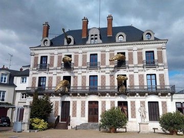 Holiday Inn Blois Centre0