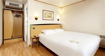 HOTEL RESTAURANT CAMPANILE VIT2