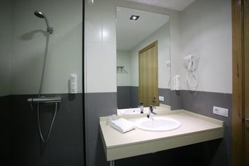 HOTELANDGO1
