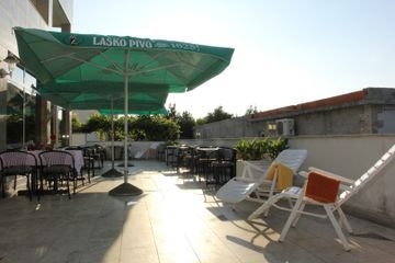 Villa Mandic2
