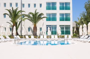 Dragut Point North Hotel1