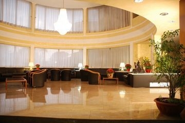 FORUM PALACE1