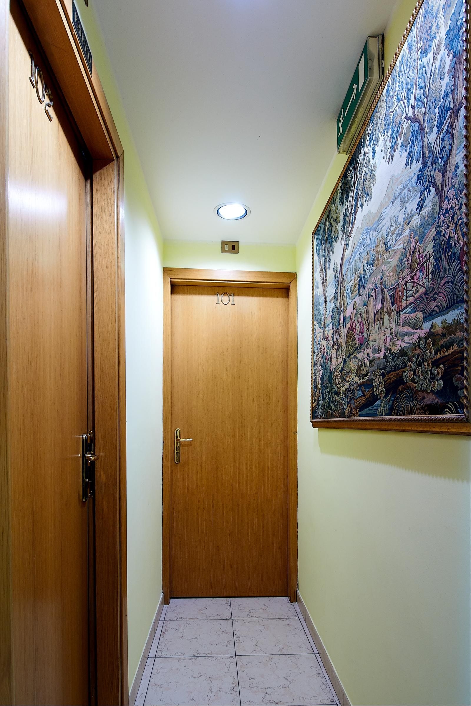 Nazional Rooms3