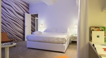 UNA HOTEL TOCQ1