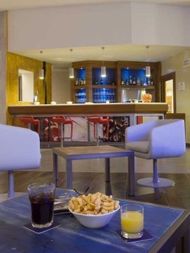 Holiday Inn Express4